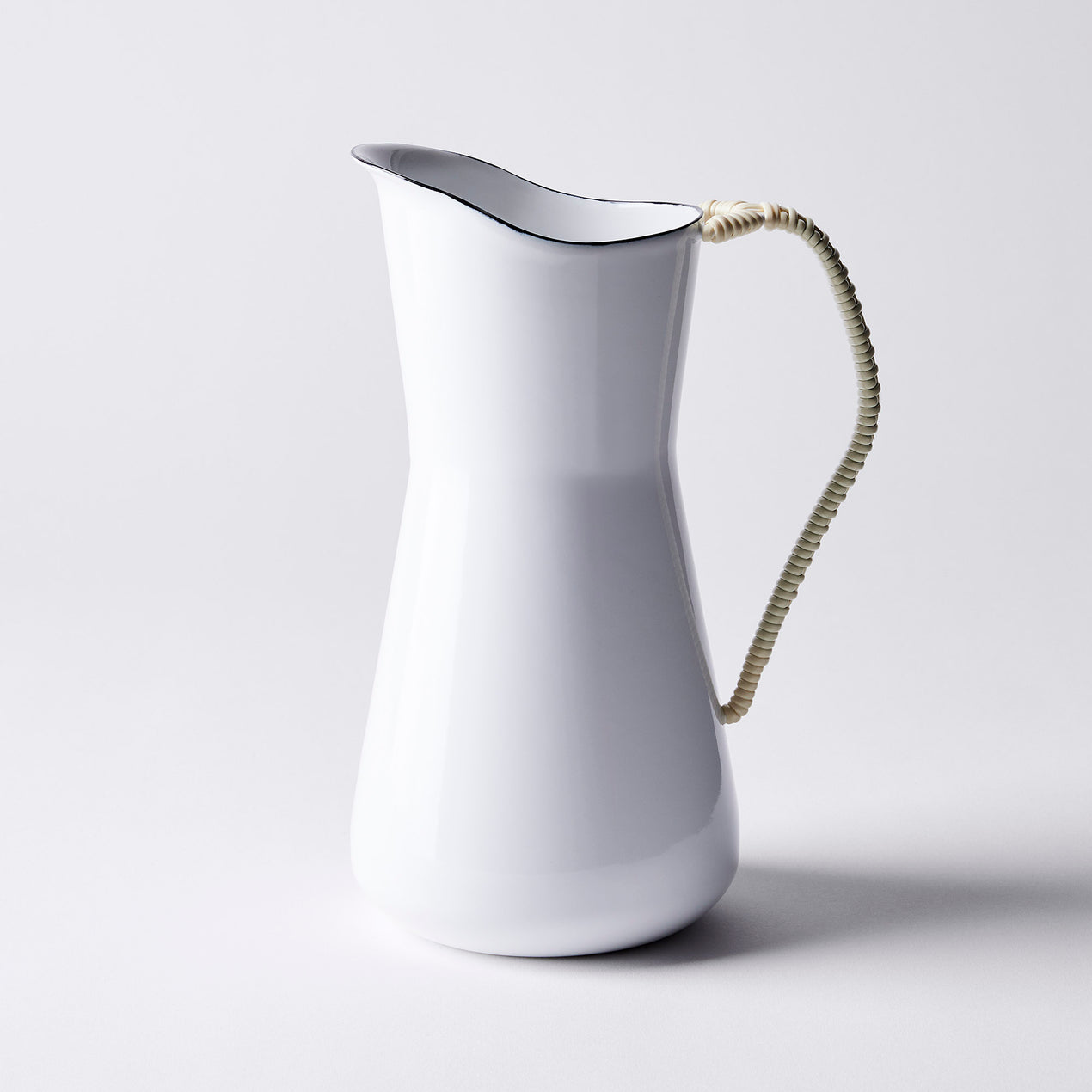 Købenstyle Wrapped Handle Water Pitcher, White