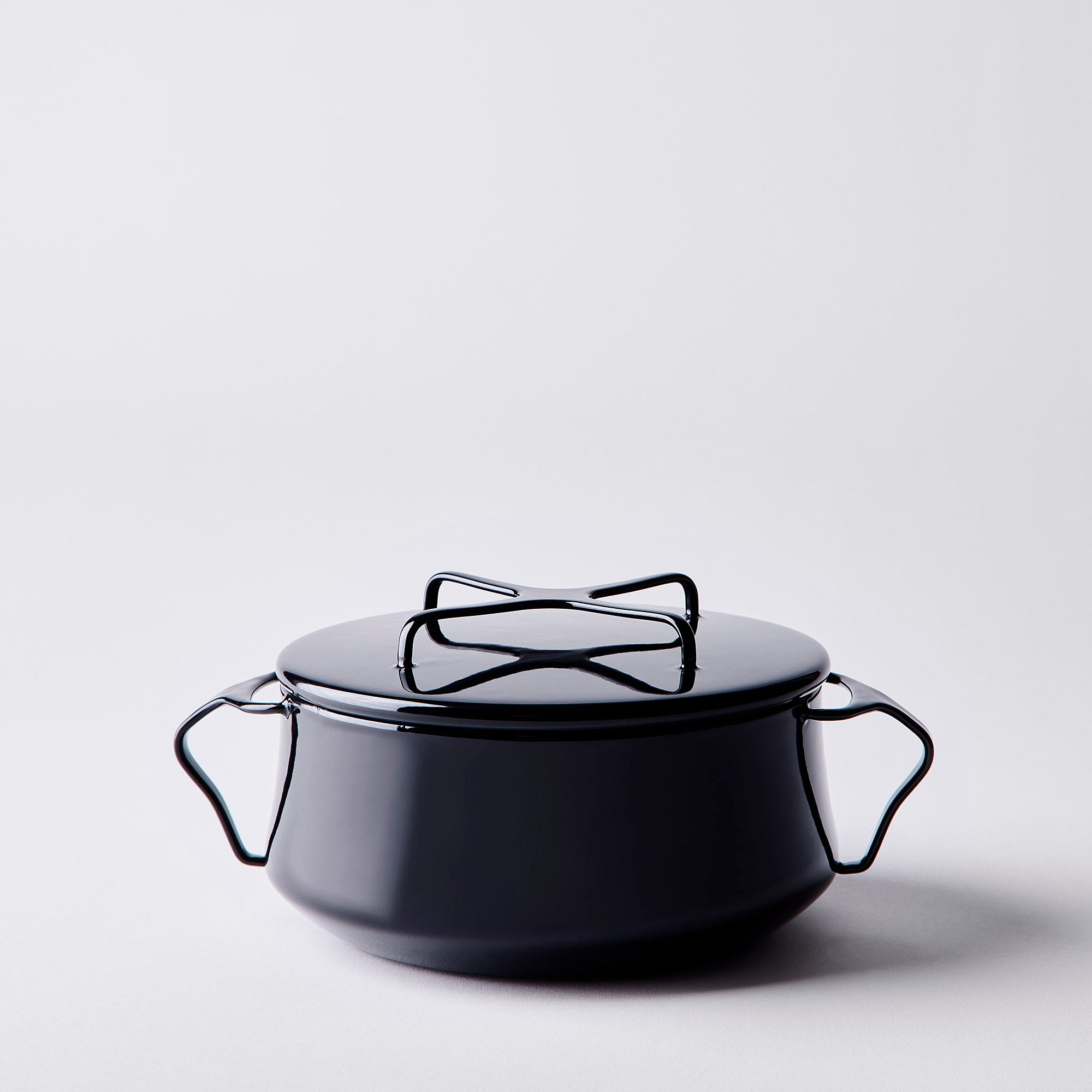 Quistgaard IHQ ANKERLINE dutch oven / casserole with teak stand Black  enamel Danish mid century design, New Arrivals